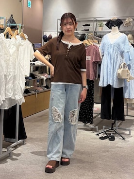 「LOWRYS FARM（ローリーズファーム）のレースデニム　601055（デニムパンツ、ブルー系）」を使った、hinamkmk26さん（レディース）の夏コーディネート