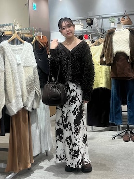 「アイテム（シュシュ）」を使った、hinamkmk26さん（レディース・159cm・20代）の秋コーディネート