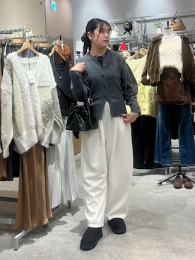 「アイテム（シュシュ）」を使った、hinamkmk26さん（レディース・159cm・20代）の秋コーディネート