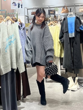 「アイテム（バレッタ/ヘアクリップ）」を使った、hinamkmk26さん（レディース・159cm・20代）の冬コーディネート