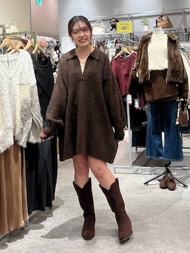 「アイテム（シュシュ）」を使った、hinamkmk26さん（レディース・159cm）の秋コーディネート