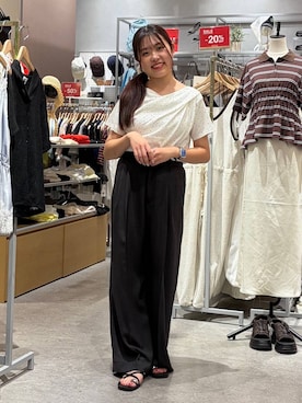 「LOWRYS FARM（ローリーズファーム）のドレーププルオーバーSS 1053677（Tシャツ/カットソー、ベージュ系）」を使った、hinamkmk26さん（レディース）の夏コーディネート