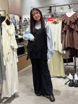 「LOWRYS FARM（ローリーズファーム）のオブリークトゥミュール　637750（サンダル、ブラック系）」を使った、hinamkmk26さん（レディース）の春コーディネート