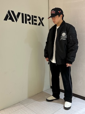 「AVIREX（アヴィレックス）のアイテム（ジャージ）」を使った、Taiseiさん（メンズ・165cm）の冬コーディネート