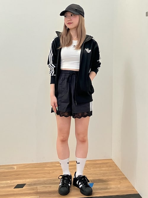 adidas originalsレース トリム スリーストライプスショートパンツ adidas パンツ レース トリム スリーストライプス ショーツ