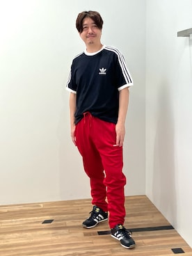 「アイテム（スウェットパンツ、レッド系）」を使った、OKさん（メンズ・165cm）の夏コーディネート