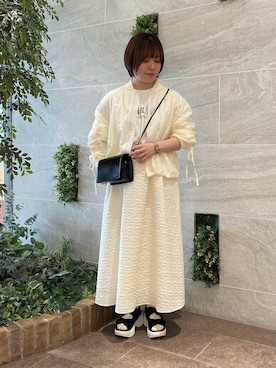 「オフホワイト」｜「アイテム（ブルゾン）」を使った、なこ。さん（レディース・153cm）の春コーディネート