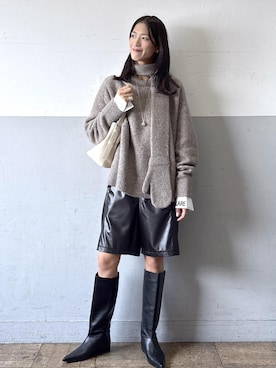 「ADAM ET ROPE'（アダムエロペ）の【サステナブル】YAKブレンドタートルニット＆グローブ（ニット/セーター）」を使った、KIKUCHIさん（レディース・167cm）の冬コーディネート