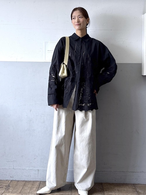 【EMOELLE】エンブロイダリーシャツ　ホワイト　新品 ADAM ET ROPE'｜【EMOELLE】エンブロイダリーシャツ | Rakuten Fashion