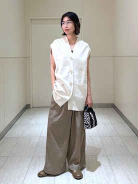 「アイテム（ベスト）」を使った、adamosariさん（レディース・165cm・20代）の夏コーディネート