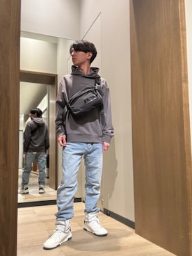 「ARMANI EXCHANGE（アルマーニエクスチェンジ）のアイテム（パーカー）」を使った、SHOさん（メンズ・164cm）の夏コーディネート