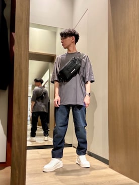 「ARMANI EXCHANGE（アルマーニエクスチェンジ）のアイテム（トップス、グレー系）」を使った、SHOさん（メンズ・164cm）の夏コーディネート