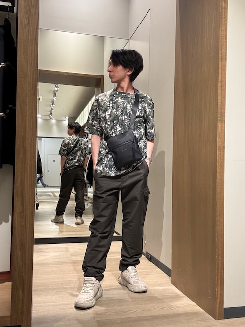 Armani Exchange A/X ブラックボディバッグ ARMANI EXCHANGE ウエストポーチ 「A|X アルマーニ