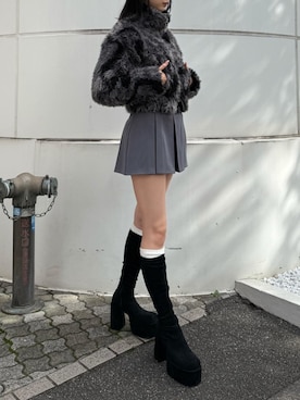 「EMODA（エモダ）のアイテム（ジャケット/アウター）」を使った、内藤和香さん（レディース・169cm）の秋コーディネート