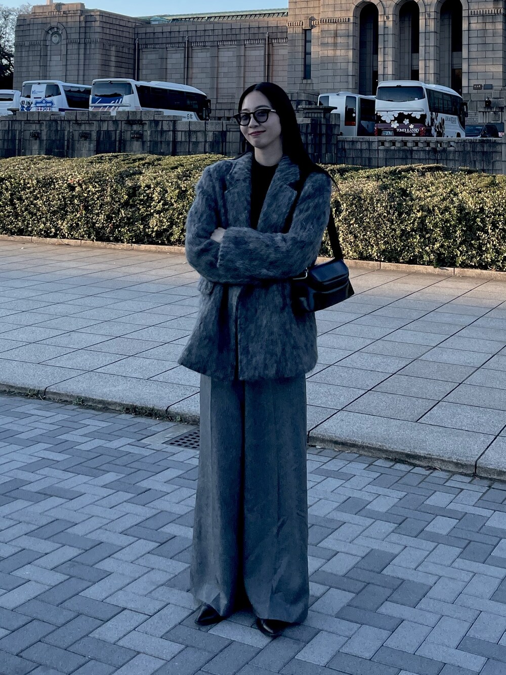 内藤和香(EMODA)｜VEQUMのテーラードジャケットを使ったコーディネート 