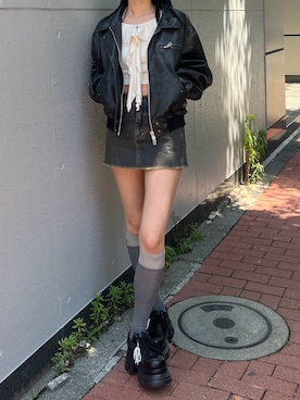 「EMODA（エモダ）のアイテム（ソックス/靴下）」を使った、内藤和香さん（レディース・169cm）の秋コーディネート