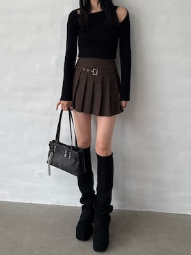 「EMODA（エモダ）のアイテム（ハンドバッグ）」を使った、内藤和香さん（レディース・169cm）の秋コーディネート