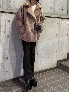 「EMODA（エモダ）のアイテム（その他アウター）」を使った、内藤和香さん（レディース・169cm）の秋コーディネート
