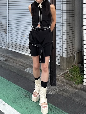 「EMODA（エモダ）のアイテム（タンクトップ）」を使った、内藤和香さん（レディース・169cm）の夏コーディネート