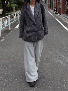 「EMODA（エモダ）のアイテム（ジャケット/アウター）」を使った、内藤和香さん（レディース・169cm）の秋コーディネート