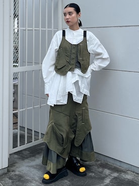 「アイテム（イヤリング）」を使った、SAYURIさん（レディース・161cm）の秋コーディネート