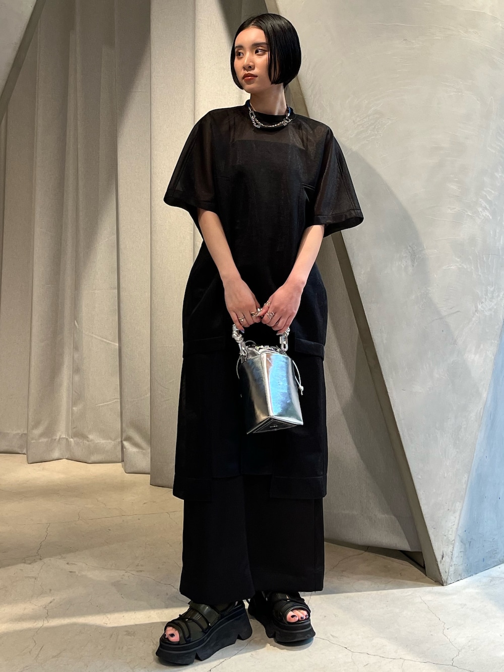 UN3D.（アンスリード）の「SHEER COCOON TOPS / シアーコクーン 