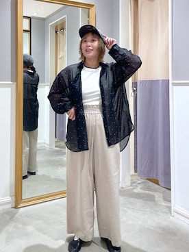 「LEPSIM（レプシィム）の《リネンライクドライシリーズ》ギャザーワイドパンツ　638911（その他パンツ、ベージュ系）」を使った、ありぺいさん（レディース・157cm）の夏コーディネート