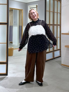 「LEPSIM（レプシィム）のイージーコクーンカラーパンツ　1043483（その他パンツ、ブラウン系）」を使った、ありぺいさん（レディース・157cm）の夏コーディネート