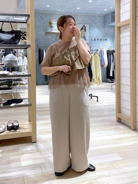 「LEPSIM（レプシィム）の《リネンライクドライシリーズ》切り替えパンツ　638925（その他パンツ、ベージュ系）」を使った、ありぺいさん（レディース・157cm）の春コーディネート