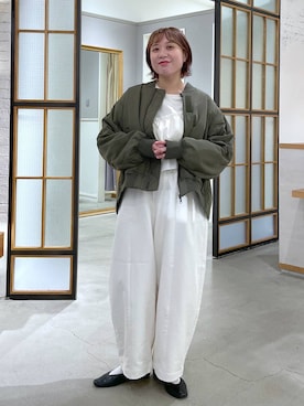 「LEPSIM（レプシィム）のウエストフリルイージーパンツ　824136（その他パンツ、ホワイト系）」を使った、ありぺいさん（レディース・157cm）の秋コーディネート