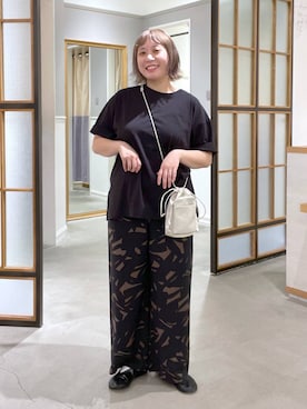 「LEPSIM（レプシィム）の《レプクル》バックパッチT　242850（Tシャツ/カットソー、ブラック系）」を使った、ありぺいさん（レディース・157cm）の夏コーディネート