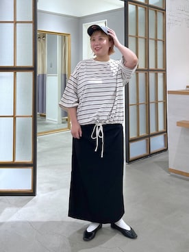「LEPSIM（レプシィム）のタックアソートドレープスカート　1049546（スカート、ブラック系）」を使った、ありぺいさん（レディース・157cm）の夏コーディネート
