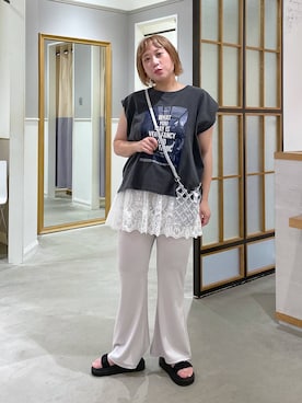 「LEPSIM（レプシィム）のギャザークッションサンダル　638838（サンダル、ブラック系）」を使った、ありぺいさん（レディース・157cm）の夏コーディネート