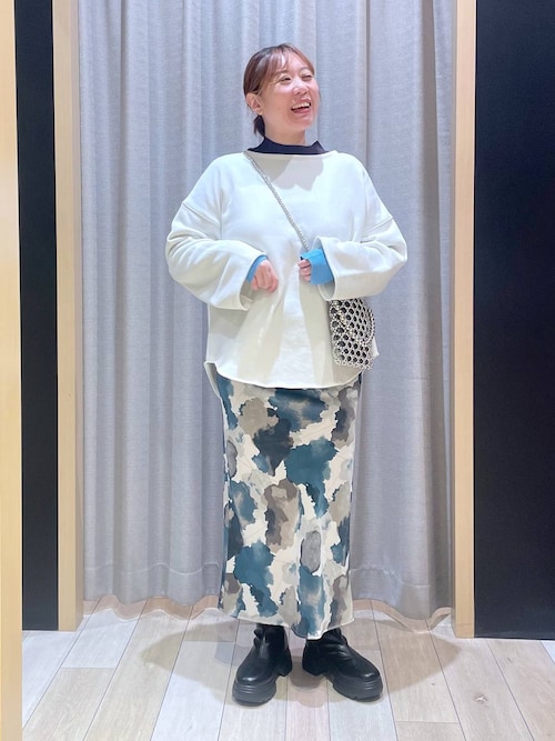 裾ラウンド抜け感プルオーバー　134461