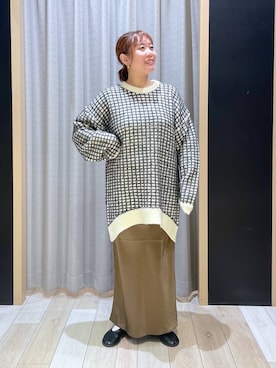 「LEPSIM（レプシィム）のストレッチサテンスカート　497324（スカート）」を使った、ありぺいさん（レディース・157cm）の秋コーディネート