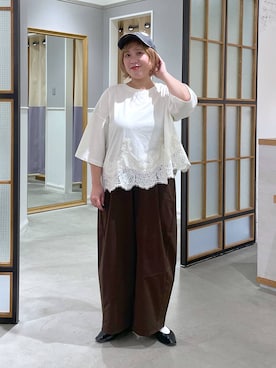 「LEPSIM（レプシィム）のレースドッキングミニ裏毛6分袖　840068（Tシャツ/カットソー、ホワイト系）」を使った、ありぺいさん（レディース・157cm）の夏コーディネート