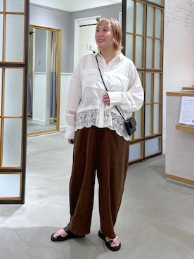 「LEPSIM（レプシィム）のイージーコクーンカラーパンツ　1043483（その他パンツ、ブラウン系）」を使った、ありぺいさん（レディース・157cm）の夏コーディネート