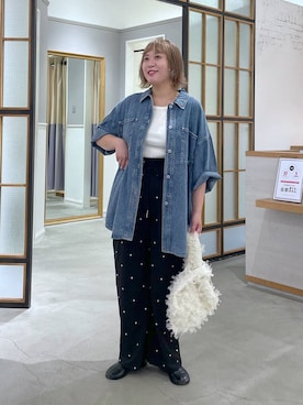 「LEPSIM（レプシィム）のデニムBIGシャツ/SS　639528【KKfashion紹介アイテム】（シャツ/ブラウス、ブルー系）」を使った、ありぺいさん（レディース・157cm）の夏コーディネート