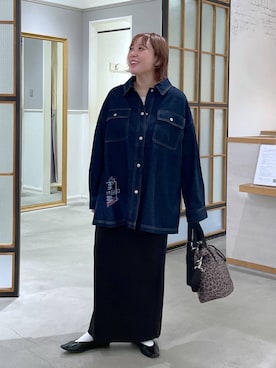 「LEPSIM（レプシィム）のデニムBIGスナップボタンシャツ　1023546（シャツ/ブラウス、ブルー系）」を使った、ありぺいさん（レディース・157cm）の秋コーディネート
