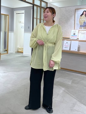 「LEPSIM（レプシィム）の《セルフカット可能》プリーツイージーパンツ　601345（その他パンツ、ブラック系）」を使った、ありぺいさん（レディース・157cm）の春コーディネート