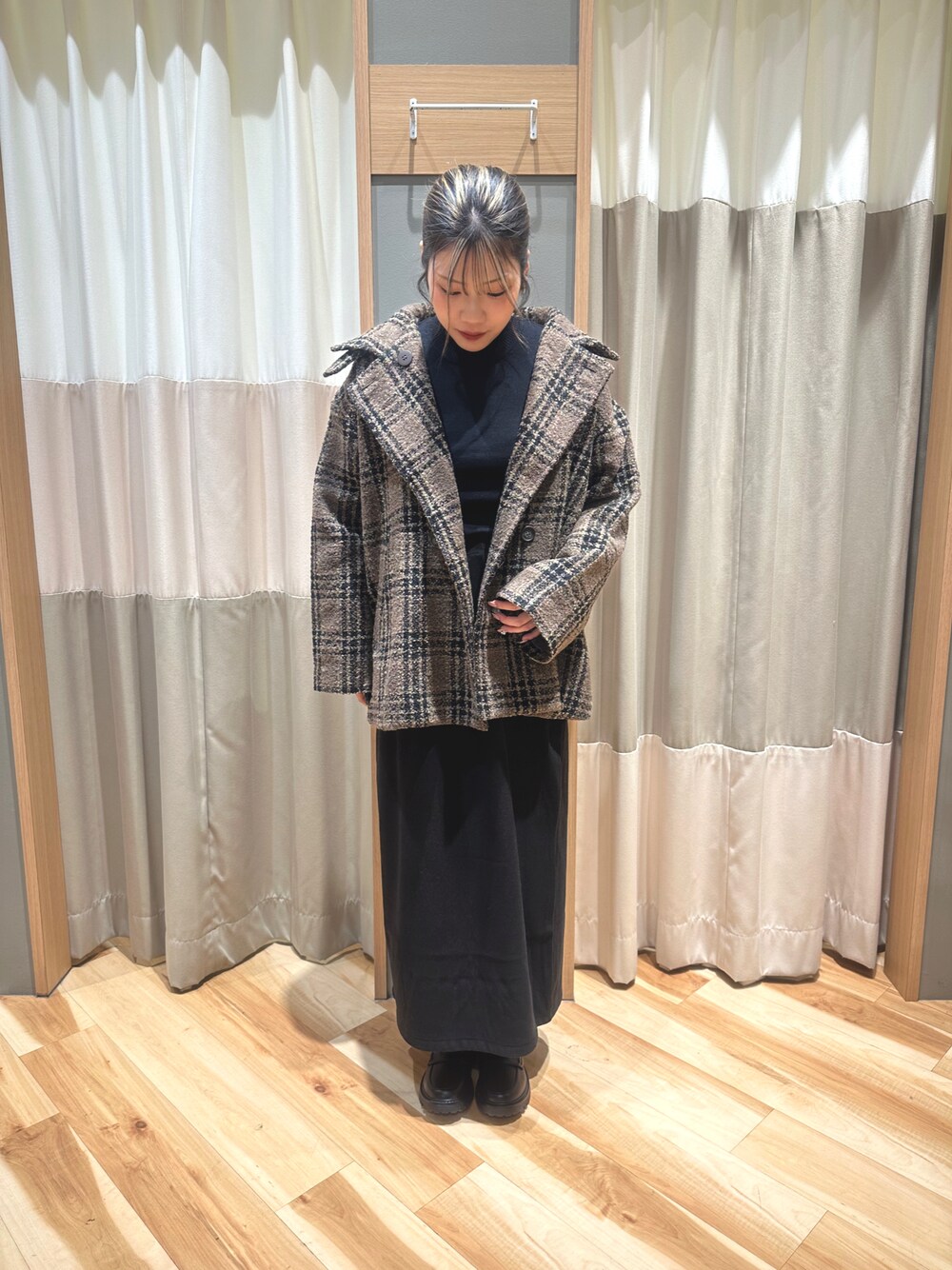 「冬、冬コーデ、低身長コーデ、大人コーデ、おでかけコーデ、大人女子、オトナカジュアル、低身長女子、155cm、骨格ストレート、おしゃれさんと繋がりたい、Samansa Mos2 blue、サマンサモスモスブルー」｜「Samansa Mos2 blueの【ふっくらクッション】厚底ローファー（ドレスシューズ、ブラック系）」を使った、るぴさん（レディース・155cm）の冬コーディネートの1枚目の写真