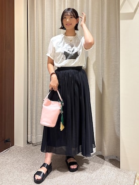 「アイテム（チャーム）」を使った、ayaさん（レディース・162cm）の秋コーディネート