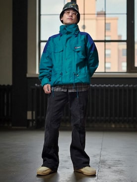 「アイテム（マウンテンパーカー）」を使った、九条∞(くじょうえいと)さん（メンズ・168cm）の秋コーディネート