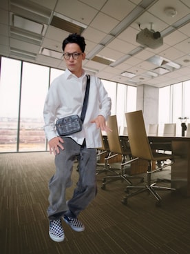 「アイテム（バッグ）」を使った、九条∞(くじょうえいと)さん（メンズ・168cm・30代）の秋コーディネート