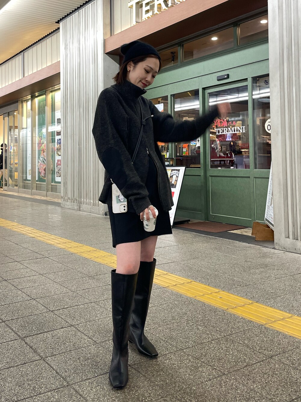 カプリシュレマージュ アシメショートパンツ ショートパンツ ブラック アシメショートパンツ | CAPRICIEUX LE'MAGE(カプリシュレ