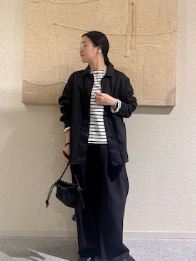 「かぐれ（カグレ）の『ユニセックス』リネンカバーオール（カバーオール、ブラック系）」を使った、クボさん（レディース・161cm）の春コーディネート