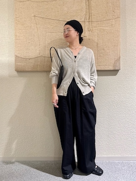 「かぐれ（カグレ）のリネンコットンＶネックカーデ（カーディガン/ボレロ、ベージュ系）」を使った、クボさん（レディース・161cm）の春コーディネート