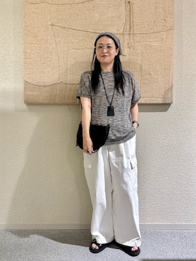 「かぐれ（カグレ）のリネンコットンスカーフニット（ニット/セーター、ブラック系）」を使った、クボさん（レディース・161cm）の春コーディネート