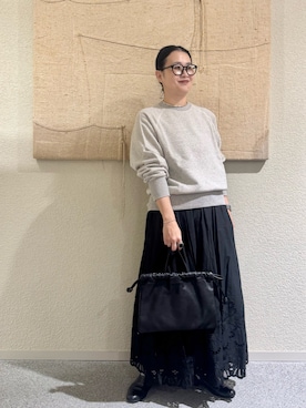 「かぐれ（カグレ）のスカラップ刺繍タックスカート（スカート、ブラック系）」を使った、クボさん（レディース・161cm）の秋コーディネート