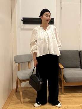 「URBAN RESEARCH DOORS（アーバンリサーチドアーズ）のラメ刺繍ブラウス（シャツ/ブラウス）」を使った、クボさん（レディース・161cm）の秋コーディネート